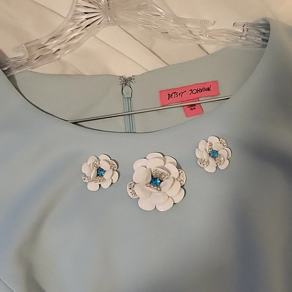 Betsey Johnson Baby blue A line dress with Floral Detail Size 18W_5
